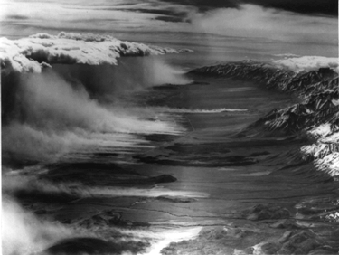 Foenh Gap between Lenticular and Mountains